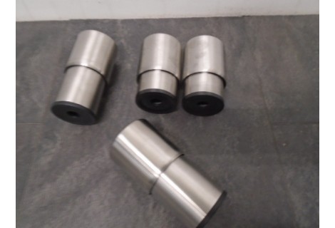 RVS verstelbare poten set voor koelkast of werkbank 100 mm.
